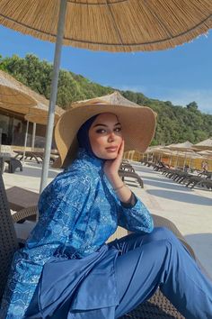 burkini-abu-dhabi-1 Burkini Aesthetic, Blue Swimwear For Beach Season Travel, Hijabi Swimwear, Blue Swimwear For Summer Travel, Burkini Hijab, Creative Beach Pictures, Beach Photo Inspiration, Full Coverage Swimsuit, Hijab Style Casual