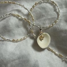 Pretty Pearl Shell Necklace Designed By @Wyndemere_tides On Ig, Minimal Design, Stackable Design Simple Shell Necklace, Wedding Necklace Pearl, Dream Aesthetic, Pearl Necklace Wedding, Necklace Pearl, Shell Necklace, Pearl Shell, Shell Necklaces, Bead Designs