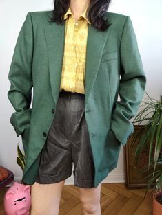 DESCRIPTION Beautiful vintage blazer jacket made from 100% wool from Basic Tailored in green.  CONDITION This vintage jacket is in great vintage condition SIZING This vintage blazer is estimated as a size EU M and labelled as size 48 > Please check measurements below as all vintage sizes are different Measurements: Arms till shoulder seam: 64cm Shoulders: 45cm Armpit to armpit: 52cm Back: 81cm Model wears size XS/S and is 1m65 MATERIAL 100% wool WITH LOVE  All vintage fashion for women are washe Pattern Jacket, Green Blazer, Vintage Clothing Online, Vintage Blazer, Womens Blazers, Jacket Pattern, Mode Vintage, Jacket Women, Wool Blazer