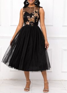 #sleeveless #roundneck #lace #black #roundneck #short #squin #stylish #party #stylishdress #partydress Midi Prom Dress, Queen Outfits, Sleeveless Black Dress, Latest Dress For Women, Flowy Design, Fashion Dresses Online, Round Neck Dresses, Black Sleeveless Dress, Plus Size Maxi Dresses