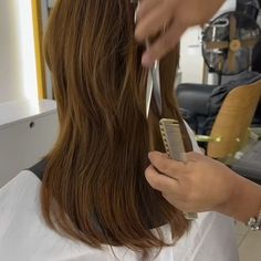 HECKTOR’S SALON | How To Cut A Shaggy Layer Hairstyle ✂️ #haircut #hairstyle #hecktorsalon #hairtutorial #hairtutorialvideo #Shaggy | Instagram Shaggy Layer, Layer Hairstyle, Haircut Hairstyle, Shag Haircut, Hair Videos Tutorials, December 7, Layered Hair, Hair Tutorial, Hair Cuts