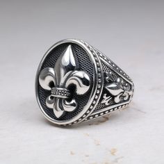 Western Ring, Western Rings, Ring Mens, Medieval Fashion, Large Ring, Ring Oval, Jewelry Pouch, Signet Ring, 925 Sterling Silver Ring