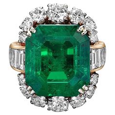 Van Cleef And Arpels Jewelry Rings, Colombian Emerald Ring, Art Deco Jewelry Vintage, Emerald Set, Van Cleef & Arpels, Contemporary Engagement Rings, Emerald Cut Diamond Ring, Van Cleef And Arpels, Platinum Diamond Rings