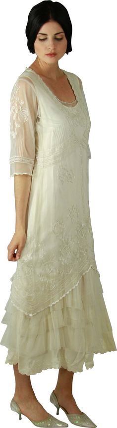 This is a different version of the "original" Titanic dress made up of multiple layers. Featuring a 1920's and 1930's era of romance. Original Titanic, Nataya Dress, Titanic Dress, Paul Poiret, Vintage Style Wedding Dresses, Dresses For Special Occasions, Ethereal Dress, Ivory Gown, 1920s Vintage