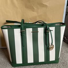 Large Tote With Adjustable Straps Bags Michael Kors, Large Tote, Jet Set, Womens Tote Bags, Adjustable Straps, Michael Kors, Green, Women Shopping, White