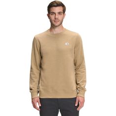 The North Face Heritage Patch Crew Sweatshirt Men's Heritage Logo, Fleece Sweatshirt, Crew Sweatshirts, North Face Jacket, Patch Logo, North Face, Mens Sweatshirts, The North Face, Long Sleeve Tshirt Men