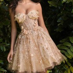 Gold Dama Dresses, Short Champagne Dress, Short Dress Prom, Quinceanera Dama Dresses, Gold Dress Short, Dresses With Lace, Dama Dresses, Gold Prom Dresses, Pretty Quinceanera Dresses