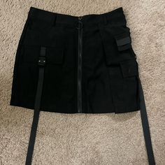 Black Mini Skirt With A Front Zipper From Dolls Kill. Has An Attachable And Detachable Side Pocket. Brand New Never Warn Cheerleader Halloween Costume, Maxi Jean Skirt, Skull Skirt, Butterfly Skirt, Camo Mini Skirt, Skirt Top Set, Color Block Skirt, Y2k Skirt, Ruched Skirt