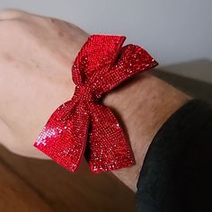 Betsey Johnson Betsey's Bows Red Crystal Bow Hinged Bangle Bracelet. Betsey Johnson 100% Authentic 2023 Betsey's Bows Collection Black Toned Alloy Metal Red Crystal W Hematite Finish Bow Atop A Black Metal Hinged Bracelet. Hinged W Snap Together Closure. Fits 7" Wrist Circumference 2.5" New With Tags. Metallic Christmas, Vintage Betsey Johnson, Large Bracelet, Bow Bracelet, Floral Bracelet, Vintage Skull, Bow Jewelry, White Bracelets, Rhinestone Bow