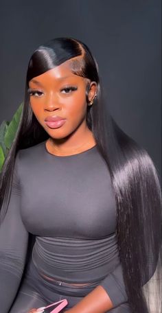 Lace Wigs Styles, Black Hair Wigs, Frontal Wig Hairstyles, Hd Lace Wig, Full Frontal, Model Pose, Frontal Hairstyles, Pretty Braided Hairstyles