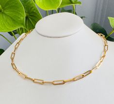 Indulge yourself in this fine 18k gold plated paperclip link chain necklace, a must-have for any jewelry collection. This necklace  exudes opulence and complements the intricate design of its chain perfectly. This minimalist piece is a true reflection of your unique style and personality. Treat yourself or surprise a loved one with a gift that will be treasured for years to come. - Necklace: Length is 40cm ext 5cm, Width is 4.5mm - 18k gold filled stainless steel  - Perfect Dainty necklace for y Gold Everyday Necklace, Everyday Necklace Gold, Minimalist Necklace Gold, Paperclip Necklace, Gold Link Chain, Gold Link, Everyday Necklace, Trombone, Minimalist Necklace