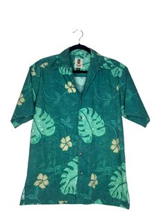 Vintage Monstera Tori Richard Men's Aloha Shirt Made in Hawaii, size S Hawaiian style print with Monstera leaves and plumeria flowers Great for tropical vacations, luau parties, or casual aloha wear style Green Hawaiian Shirt With Floral Print And Relaxed Fit, Green Floral Hawaiian Shirt For Beach Season, Green Printed Hawaiian Shirt For Beach Season, Green Floral Print Hawaiian Shirt For Beach Season, Hawaiian Floral Print Shirt For Beach Season, Hawaiian Beach Shirt With Tropical Print, Beach Hawaiian Shirt With Tropical Print, Tropical Beach Shirt With Hibiscus Print, Hawaiian Shirt With Tropical Print For Beach