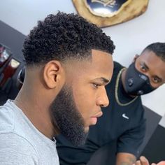 Curl Sponge Hairstyles Men, Sponge Taper Fade, Mens Waves Haircut, Christian Hairstyles, Afro Hair Fade, Temple Fade, Black Man Haircut Fade, Black Haircuts, Natural Hair Styling