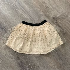 Zara Layered Tulle Skirt, Size 2-3 Years. Single Layer Of Textured Cream And Black Polka Dot Tulle Over Cream Skirt With Black Elastic Waistband. Polka Dots Are Flocked - They’re Slightly Raised With A Soft, Velvet-Like Feel. Absolutely Adorable. New With Tags. Cute Cream Skirt For Spring, White Eyelet Skirt, Tropical Skirt, Girls Denim Skirts, Kids Corduroy, Pleated Denim Skirt, Plaid Pleated Mini Skirt, Zara Skirt, Cream Skirt