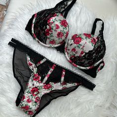 Brand New Adore Me Rochelle Push Up Floral Reds Bra And Panty Set 34c Push Up Demi Nylon/Polyester/Elastane Digitally Printed Satin Cups With Lace Overlay At Side Underwire Fully Adjustable Straps Double Row Hook & Eye Closure Satin Features Matching Panty Size Small Charmed Floral Red Print/ Jet Black Bra And Pantie Set, Bra Art, Hot Pink Bra, Blue Lace Bra, Demi Cup Bra, Purple Bras, Bra And Panty Set, Corset Bra, Red Bra