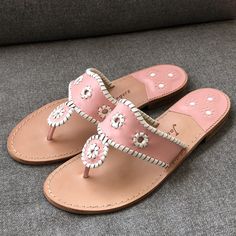 Leather Thong Sandals, Jack Rogers, Thong Sandals, Women's Shoes Sandals, Pink White, Shoes Sandals, Cute Outfits, Women Shoes, Brand New