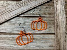 Pumpkin / Fall orange 3D printed earrings -  It is 3D printed from a high quality PLA material, which feels like a light plastic but is very durable. Metal part of earring is silver plated and nickel-free. Things To Make With A 3d Printer, 3d Printed Earrings Design, Silver Laser Cut Earrings As Gift, 3d Printer Earrings, 3d Printing Earrings, 3d Printer Projects Ideas, 3d Printing Ideas To Sell, 3d Print Earrings, 3d Printed Gifts