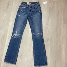 American Eagle Ae77 The Boot Straight Leg Jeans Size 24 Medium Wash Distressed American Eagle Boyfriend Jeans, American Eagle Jeans Women, Dark Wash Bootcut Jeans, Womens Jeans Bootcut, Jeans American Eagle, Boot Cut Denim, American Eagle Jeans, Light Wash Jeans, Dark Wash Denim