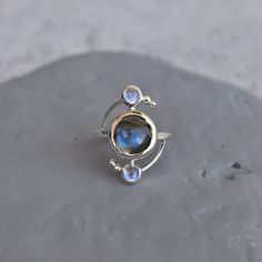 Unique Silver Necklace, Astrology Ring, Best Gifts For Girlfriend, Fresh Starts, Labradorite Ring, Ring Blue, Unique Gemstones, Labradorite Stone, Moonstone Ring