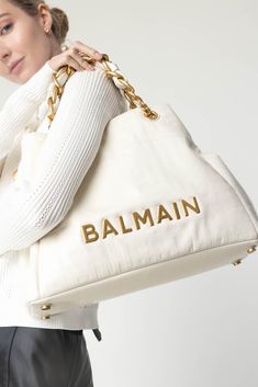 Balmain 1945 embossed bag in creme. 100% Calfskin 40x30x13.5cm Fits Iphone 15 Pro Max Made in Italy Beige Bag With Dust Bag For Everyday Luxury, Luxury Cream Tote Bag, Luxury Cream Rectangular Bag, Luxury Cream Rectangular Shoulder Bag, Cream Top Handle Shoulder Bag For Everyday, Luxury Everyday Cream Bag, Luxury Cream Satchel Shoulder Bag, Designer Cream Shoulder Bag With Dust Bag, Luxury Cream Shoulder Bag