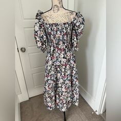 Rachel Parcell From Nordstrom Floral Smocked Bodice Puff Sleeve Midi Dress In Size Medium New With Tags - Never Worn But The Label Tag Is Coming Off In One Corner - Happened When Getting It On/Off The Mannequin. Floral Pattern Is So Pretty In Person I’d Say This Fits Like A 10/12 Floral Print Fitted Smocked Dress With Puff Sleeves, Fitted Smocked Dress With Floral Print And Puff Sleeves, Fitted Smocked Dress With Puff Sleeves And Floral Print, Pink Fitted Smocked Dress With Gathered Sleeves, Pink Smocked Dress With Floral Print And Square Neck, Black Smocked Puff Sleeve Dress, Black Smocked Ruched Puff Sleeve Dress, Multicolor Ruched Puff Sleeve Dress, Multicolor Ruched Dress With Puff Sleeves