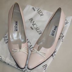 Brand New, Unworn. Versatile And Chic Leather Pumps By Pancaldi Italy. Made From Incredibly Soft Blush-Hued Leather With Kitten Heels. Preowned/Vintage. Comes With Dust Bag. Tagged Size 8 B. Heel - 2.4in H. Great For Weddings, Graduations, Holidays And Any Special Occasion. Made In Italy. Marked Size: 8b Ships Fast From Smoke And Pet Free Home. Chic Pointed Toe Court Shoes For Galas, White Kitten Heels With 4-inch Heel For Formal Occasions, Elegant Low Heel Court Shoes With Wrapped Heel, Elegant Spring Court Shoes For Formal Occasions, Elegant Spring Formal Court Shoes, Beige Leather Sole Court Shoes For Formal Occasions, Chic White Kitten Heels With Leather Sole, Feminine Spring Formal Court Shoes, Classic Leather Kitten Heels With Wrapped Heel