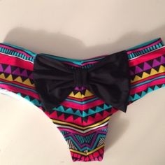 New tribal Boyshort bikini bottom ❤️ New from my bikini shop. Cheeky boyshort bikini bottom with bow. From my bikini shop Skin Swim. NEW with tags. Small medium large, request your size Swim Bikinis Trendy Fitted Multicolor Tankini, Multicolor Fitted Bottoms For Beach Party, Fitted Multicolor Bottoms For Beach Party, Multicolor Summer Bottoms For Party, Multicolor Summer Party Bottoms, Summer Party Multicolor Bottoms, Multicolor Beachwear Tankini For Party, Multicolor Party Bottoms For Beach Season, Fitted Multicolor Tankini For Festival