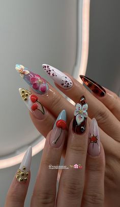 Junk Almond Nails, Nail Designs Extravagant, Nail Page Aesthetic, Virgo Season Nails, Stiletto Junk Nails, Kayli Boyle Nails, Kali Uchis Inspired Nails, Nails With Gemstones, Nail Content Ideas