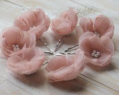 Blush Hair, Pola Manik, Wedding Blush, Pink Hair Clips, Handmade Flowers Fabric, Rhinestone Hair Clip, Hair Flowers