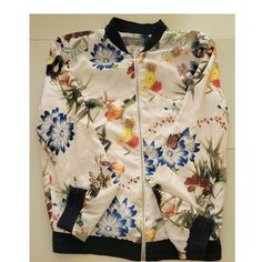 Nwt Floral Jacket, Size Small Measurements: 24in Length, 15in Waist, 19in Pit To Pit, 21in Sleeve Length. Trendy White Floral Print Outerwear, Corduroy Puffer Jacket, Rose Jacket, Womens Quilted Jacket, Metallic Jacket, Army Fashion, Faux Leather Moto Jacket, Floral Jacket, Bomber Jackets