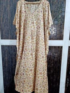 Indian Floral Cotton Kaftan dress Summer Dress Beach wear caftan Hospital Gown Material -Cotton Size- One size US Women's Letter Bust-40 inch Arm -16-18 V-neck Lengths -50 No pockets Flat measurements * One size fits most up to size US 2xl-3xl * Hangs loose and away from the body *Length can be versatile as knee length, mid calf length, ankle Length and Floor length depending on your style * Individual hand tie dye with one of kind pattern * each item will vary slightly from the photo This cafta Summer Anarkali Style Maxi Kaftan, Summer Anarkali Maxi Kaftan, Bohemian Multicolor Gown For Eid, Festive Beach Kurta In Maxi Length, Festive Beach Kurta Maxi Length, Festive Maxi Kurta For Beach, Summer Maxi Dress With Dabka Detail, Summer Maxi Length Dress With Dabka Detailing, Summer Maxi Dress With Dabka Embroidery