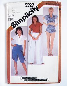 the sewing pattern for women's shorts is shown in three different styles and sizes