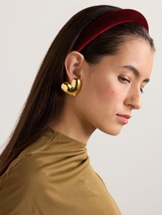 Jennifer Behr's handcrafted accessories are a chic way to finish off so many different looks. This 'Tori' headband is made from smooth velvet in a rounded, gently padded silhouette. The tonal grosgrain lining ensures it stays in place. Jennifer Behr, Velvet Headband, Skincare Tools, Handcrafted Accessories, Beauty Sets, Hair Accessories Headbands, Beauty Accessories, Clothes Collection, Fashion Bracelets