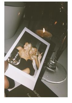 Foto Best Friend, Polaroid Pics, Polaroid Ideas, Polaroid Photography, Instax Photos, Cute Birthday Pictures, Retro Posters, Polaroid Pictures