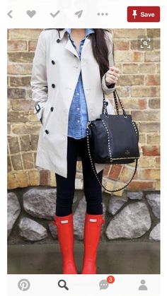 Mobile Pictures, Rainboots Outfit, Red Hunter Boots, Red Rain Boots, Raincoat Outfit, Rainy Day Fashion, Red Rain, 2016 Fashion Trends, Fashion Teenage Girls