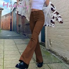 new women's trousers ins British style retro brown high waist elastic flared jeans women's casual pants [23y 7m 7d] Trendy Summer Fits, White Vintage Dress, Solid Color Pants, Fashion Design Dress, Women's Trousers, Straight Trousers, Casual Tops For Women, High Waisted Shorts Denim, Flared Jeans