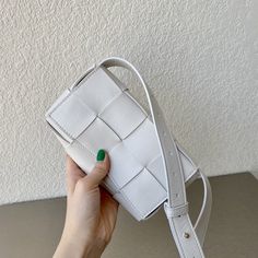 BTG VNT Belt Cassette White, For Women, Women’s Bags 7in/18cm 668572VMAY19009 Size: 9.5 x 18 x 5 cm / 3.7 x 7 x 2 inches (Height x Width x Length) Mini intreccio belt bag Single interior zip pocket Metal closure Includes box, dust bag. This product is of the best quality. Bottega Veneta Belt, Louis Vuitton Shirt, Loafer Mules, Evening Clutch Bag, Accessories Store, Tote Backpack, Fashion Handbags, Belt Bag, Bottega Veneta