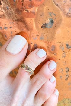 Vintage Gold Leaf Toe Ring, Beach Foot Rings, Delicate Gold Rings, Toe Rings For Women, Foot Jewelry, Boho Beach Rings, Leaf Rings This unique boho-hippie gold plated toe ring has amazing details.. This toe ring is the ultimate summer feet accessory for summer if you are looking for a way to feel unique and make a fashion statement. Not just those around you, and you won't be able to take your eyes off it..  🍀This rings are not adjustable and small size rings, just as you seen the photos..  Per Adjustable Hypoallergenic Gold Toe Rings, Hypoallergenic Gold Open Ring Toe Rings, Adjustable Dainty Gold Toe Rings, Adjustable Gold Dainty Toe Rings, Hypoallergenic Gold Toe Rings For Gift, Hypoallergenic Gold Toe Rings As Gift, Gold Hypoallergenic Toe Rings For Wedding, Gold Dainty Hypoallergenic Toe Rings, Dainty Gold Hypoallergenic Toe Rings