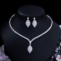 If you’re looking for a fine jewelry which looks sepecial,   precious stone please  consider cubic zirconia in bridal necklace which suitble for wedding jewelry set/Party Jewelry Diamond White Crystal Jewelry Sets With Matching Earrings, White Cubic Zirconia Jewelry Sets With Matching Earrings, Diamond White Cubic Zirconia Jewelry Sets For Wedding, Diamond White Cubic Zirconia Jewelry Sets With Matching Earrings, Wedding Cubic Zirconia Hand Set Jewelry Sets, Wedding Hand Set Cubic Zirconia Jewelry Sets, Wedding Jewelry Sets With Cubic Zirconia, Hand Set Cubic Zirconia Jewelry Sets For Wedding, White Cubic Zirconia Bridal Necklace With Matching Earrings