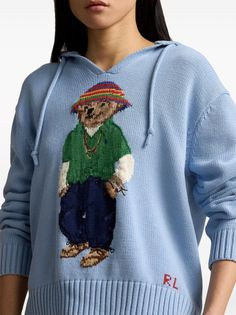 Find RALPH LAUREN Polo Bear Knitted Hoodie on Editorialist. light blue/multicolour cotton intarsia-knit logo drawstring hood drop shoulder long sleeves ribbed cuffs and hem Vinter Mode Outfits, Ralph Lauren Bear, Mens Designer Sweaters, Winter Mode Outfits, Ralph Lauren Polo Bear, Bear Sweater, Polo Ralph Lauren Women, Wool Clothing, Polo Bear