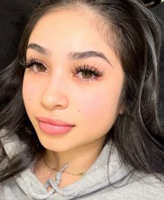 Lashes On Hooded Eyes, Doll Lash Extensions, Natural Fake Eyelashes, Lashes Tutorial, Lashes Fake Eyelashes, Soft Makeup Looks, Perfect Eyelashes, Pretty Lashes, Lip Filler