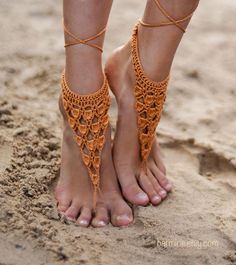 Crochet Gold Barefoot Sandals Nude shoes Foot bohemian by barmine Gold Barefoot Sandals, Crochet Barefoot Sandals, Beaded Ankle Bracelets, Barefoot Sandal, Jewelry Victorian, Beaded Ankle, Ankle Jewelry, Crochet Sandals, Nude Shoes