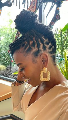 Female Loc Styles, Loc Styles For Women, Loc Updo, Understood The Assignment, Short Locs Hairstyles, Dreadlock Styles, Natural Hair Beauty