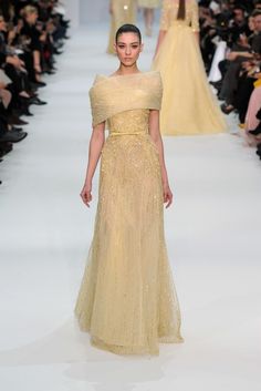 Elegant Classy Wedding Dress, Elie Saab Dresses, Mini Vlogs, Yellow Wedding Dress, Dreamy Gowns, Beauty Culture, Elie Saab Spring, Classy Wedding Dress