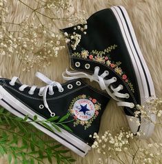 Customizable Floral Converse! Chuck Taylor All Star Classic converse hand-stitched on both sides with a cute, personalized design. Choose your shoe color, design color, and shoe size--I'll do the rest!  NOTE: Converse sizing is in US women's sizes, and sizes typically run half a size large. Please be confident about your size before you order--due to the custom nature of this product returns aren't possible.  For questions or more information, message me through etsy, contact me at up.stitched.bylex@gmail.com or find me on instagram @up_stitched_ Embroidered Shoes Converse, Converse Embroidery, Floral Converse, Cute Converse Shoes, Classic Converse, Design Your Own Shoes, Embroidered Converse, Cute Converse, Pretty Shoes Sneakers