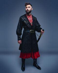 Historical Clothing Men, Slavic Clothing, Ukrainian Clothing, Cold Fashion, Folk Dresses, Victorian Clothing, Europe Fashion, Russian Fashion