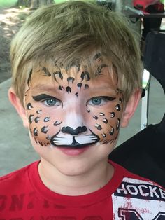 Cheetah design Fp by Vange #facepainting #facesby2 Cheeta Face Paint, Face Paint Leopard, Jaguar Face Paint, Face Painting Art, Animal Face Paintings, Cheetah Face, Cheetah Design