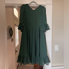 Fun And Flowy Formal Dress. Nice Sheer Layer With Darker “Slip” Type Satiny Material Underneath. Flowy Formal Dress, Hunter Green Color, Mid Length Dresses, Hunter Green, Formal Dress, Mid Length, Green Color, Green Colors, Midi Dress