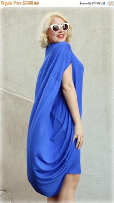 On my Etsy shop : SUN SALE 25% OFF Royal Blue Maxi Dress / Extravagant Loose Dress / Royal Blue Casual Dress / Short Sleeved Maxi Dress Tdk167 / Spring 2016 https://www.etsy.com/listing/268801550/sun-sale-25-off-royal-blue-maxi-dress?utm_campaign=crowdfire&utm_content=crowdfire&utm_medium=social&utm_source=pinterest Royal Blue Casual Dress, Casual Dress Short, Loose Dress Casual, Dress Extravagant, Flapper Wedding, Casual Maternity Dress, Cocktail Beach, Royal Blue Maxi Dress, Women Cotton Dress