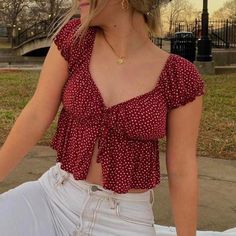 !!!Brand New!! Women’s Red Small Shirt Designed Top Crop Top. Brand: L.A. Hearts Pac Sun. Size/Medium #Croptop #Womenscroptop #Womensclothes #Clothesforwomen #Pacsun Red Y2k, Crop Top Shirt, Feminine Blouses, Heart Top, Y2k Vintage, Crop Top Shirts, Top Crop, Crop Tops Women, Pacsun